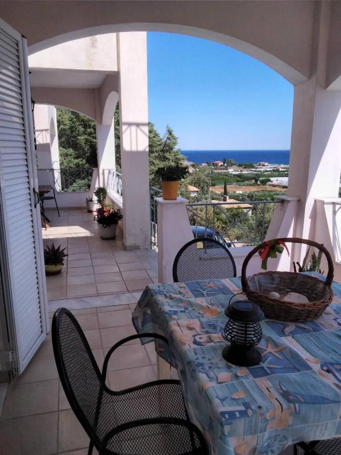 West Red Rock And View Leonidio Maisonette Studio Leonídion Exterior foto